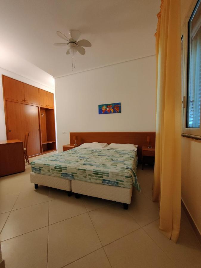 Appartamenti In Villa Polimnia Fontane Bianche Exterior photo